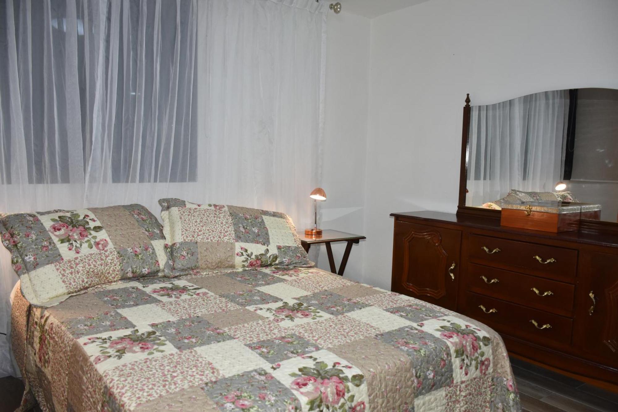 Apartment Departamento Aurora - Amplio Departamento Completo En Zona Muy Tranquila De Cdmx *